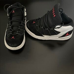 Jordan Toddler Kids Black and White High-Top Sneakers